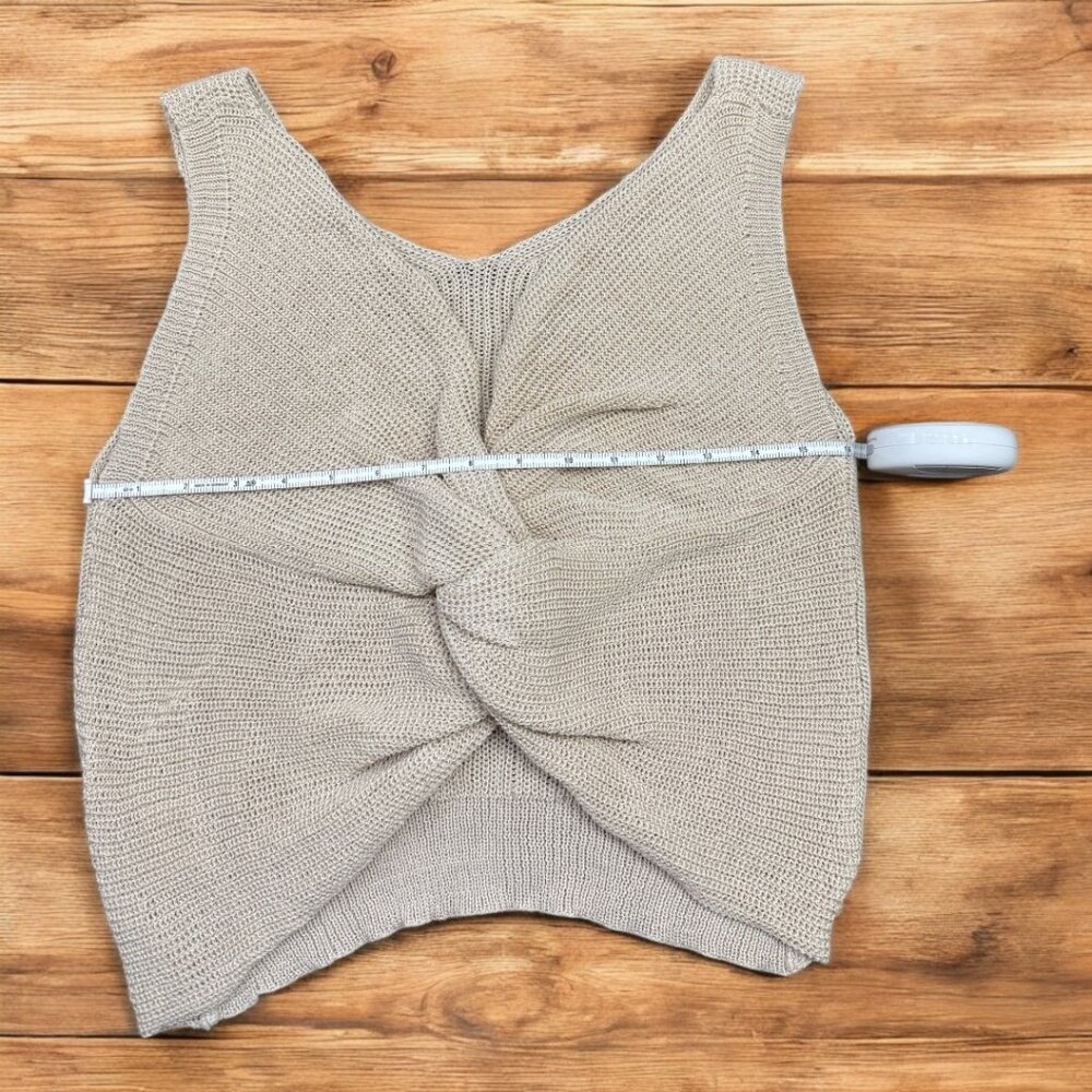 Twist-Back Knit Top - Picture 6 of 6